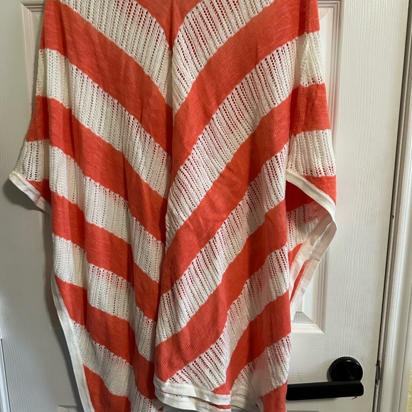 Chico's Sweater Womens OS One Size Coral White Striped Poncho Shawl Knit Top NWT - Picture 5 of 5